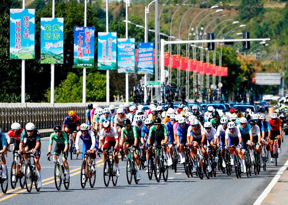 新华社发 新华社发