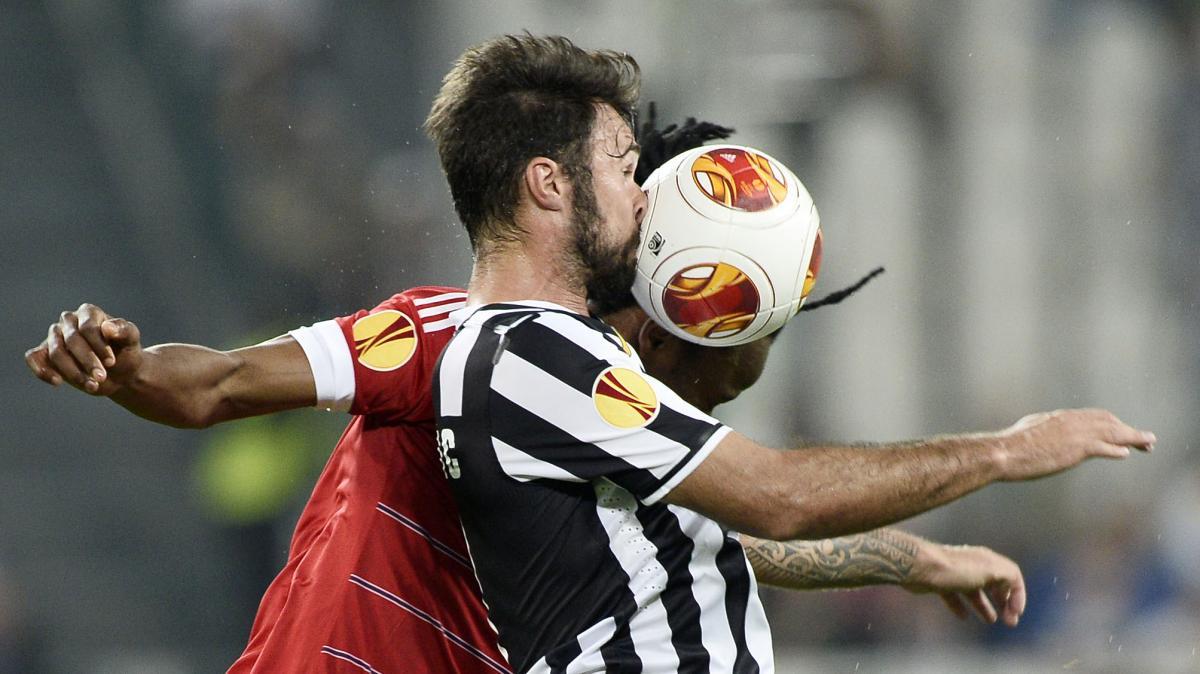 武齐尼奇回 武齐尼奇回